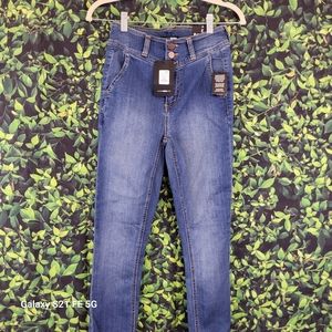 NEW Juniors Size 5 Button Jeans